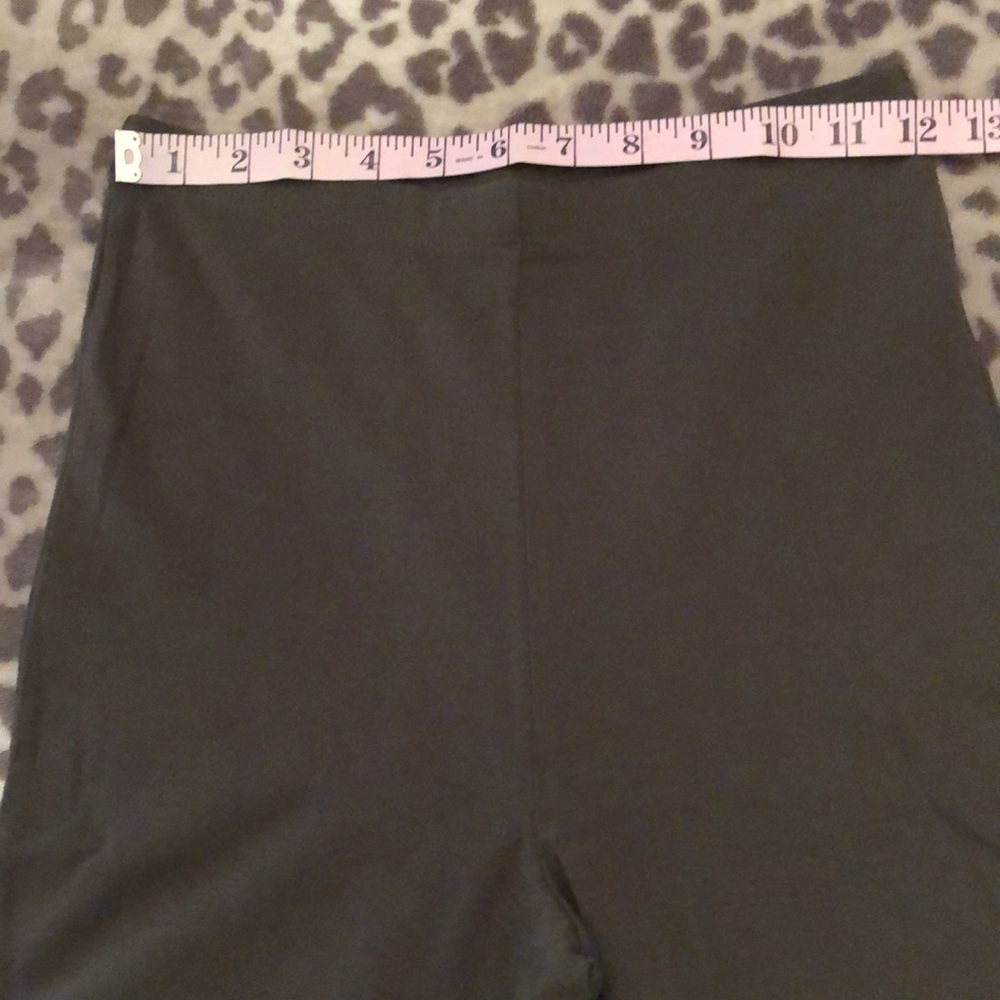 Zenana Premium Moto Leggings Dark Green Size Medium - Picture 9 of 17